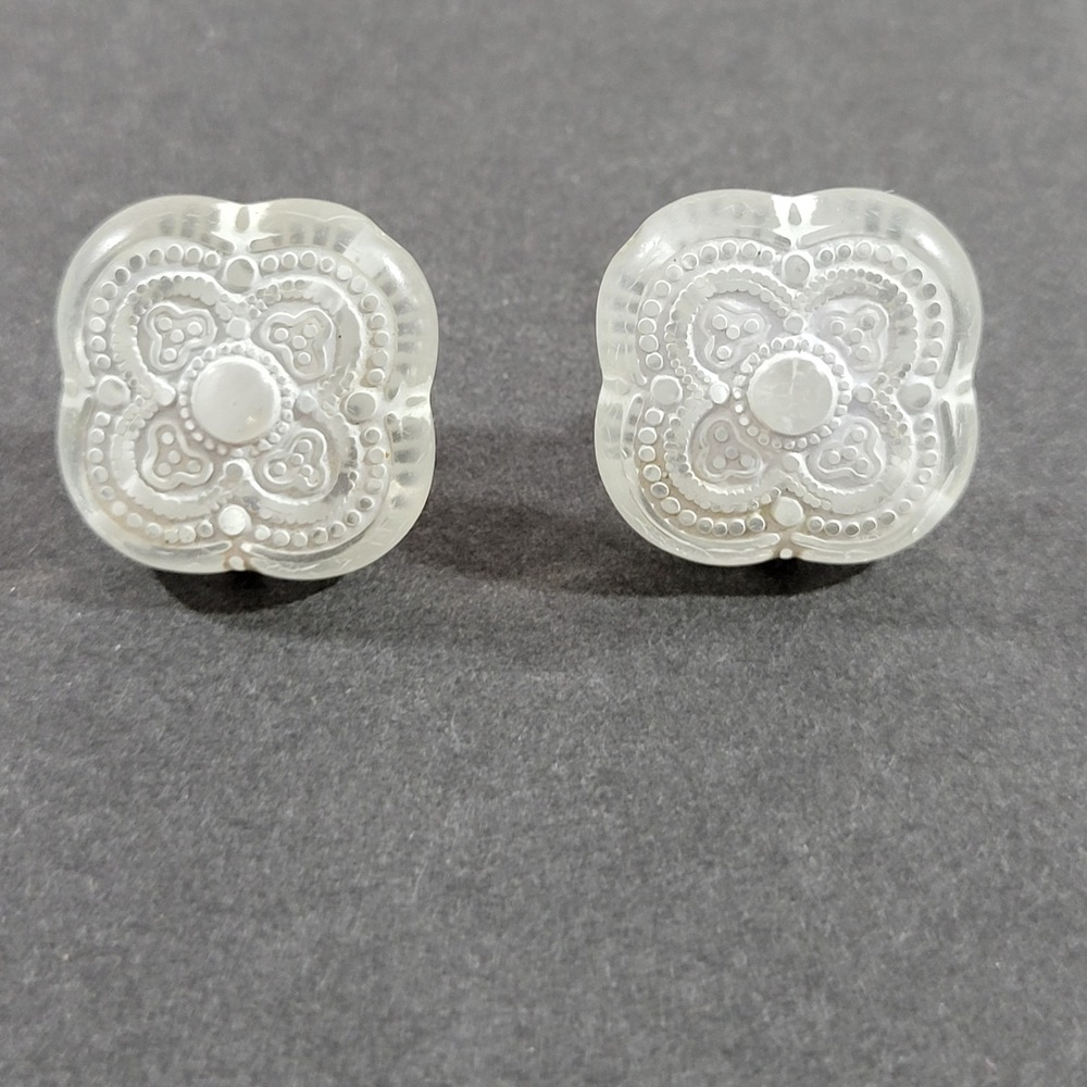 Vintage Acrylic Earrings Post Floral Motif Square Cottage Feminine 3/4"